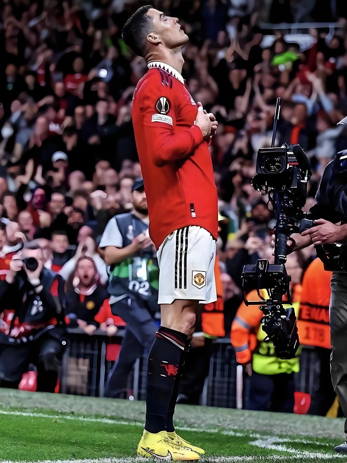 爱游戏APP下载-关于C罗回归赛场，回归赛场首场状态亮眼，快船观众沸腾！的信息-爱游戏APP下载