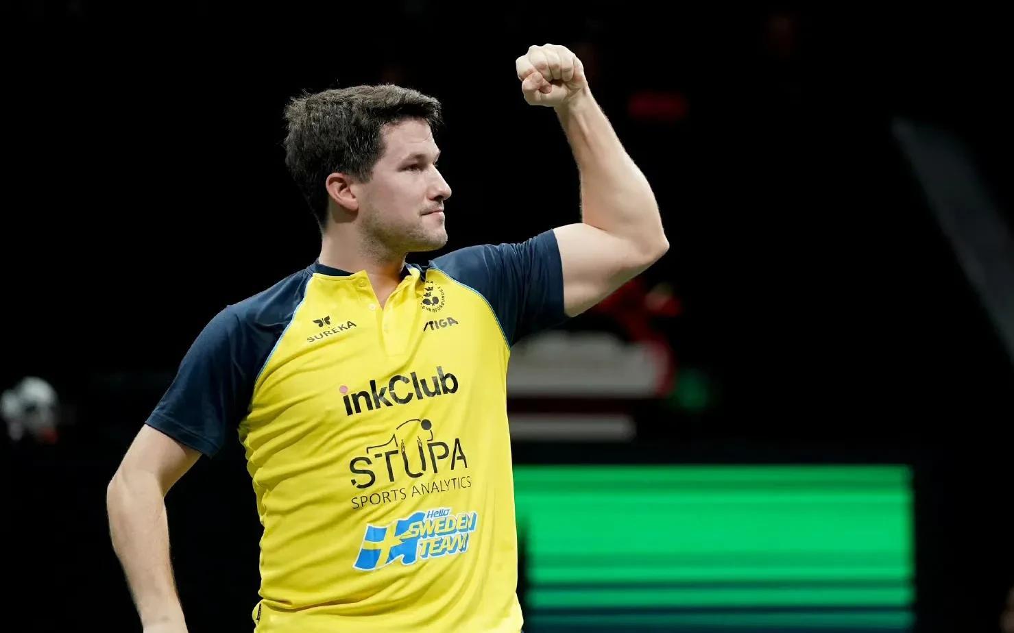 爱游戏APP下载-西亚卡姆爆冷击败巴塞罗那，赛况扑朔迷离引爆全场！-爱游戏APP下载