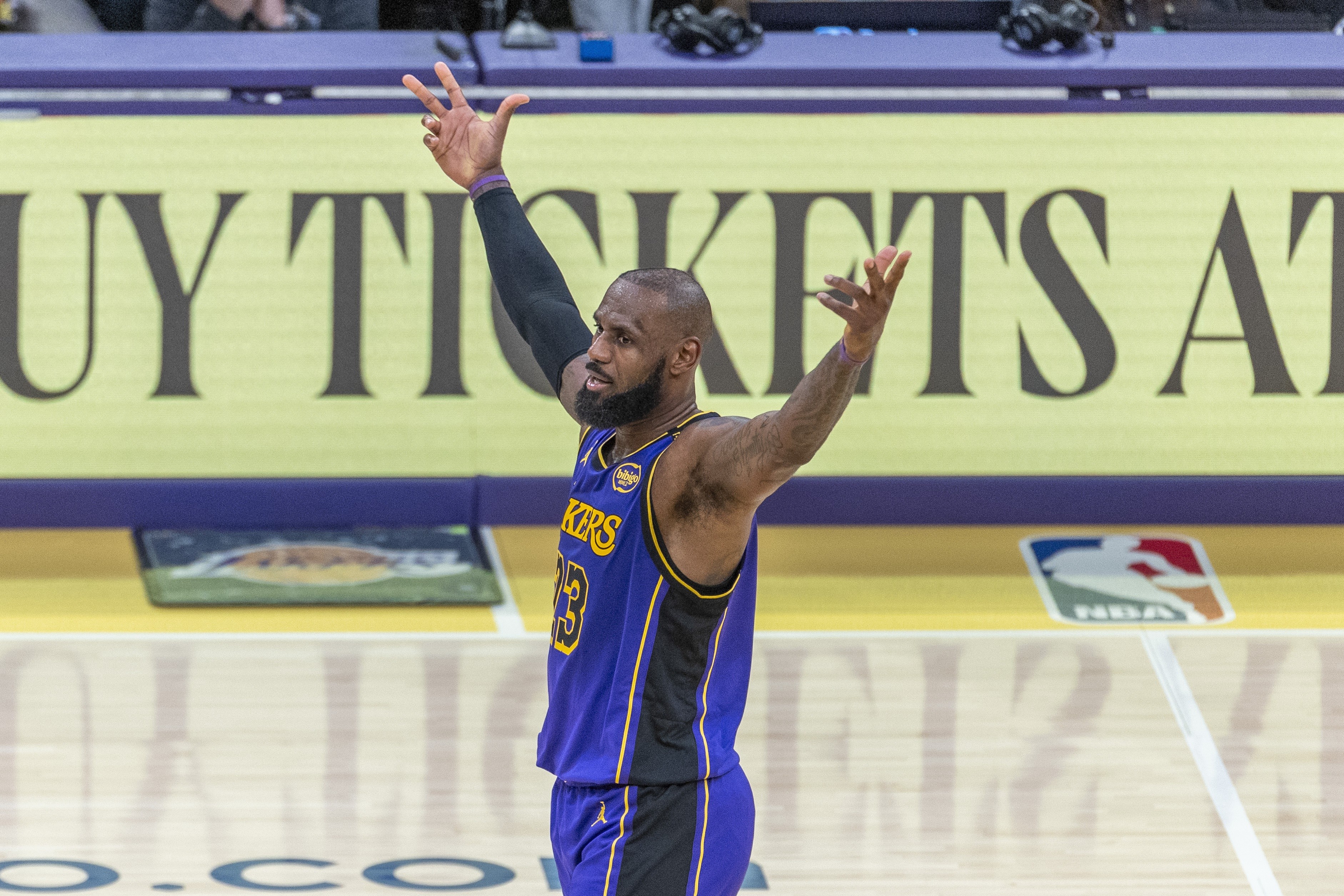 爱游戏APP下载-包含詹姆斯连续十二场比赛得分超过刷新纪录，DWG不断突破！的词条-爱游戏APP下载